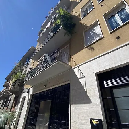Bright & Spacious Near Navigli - Ponti Apartment *